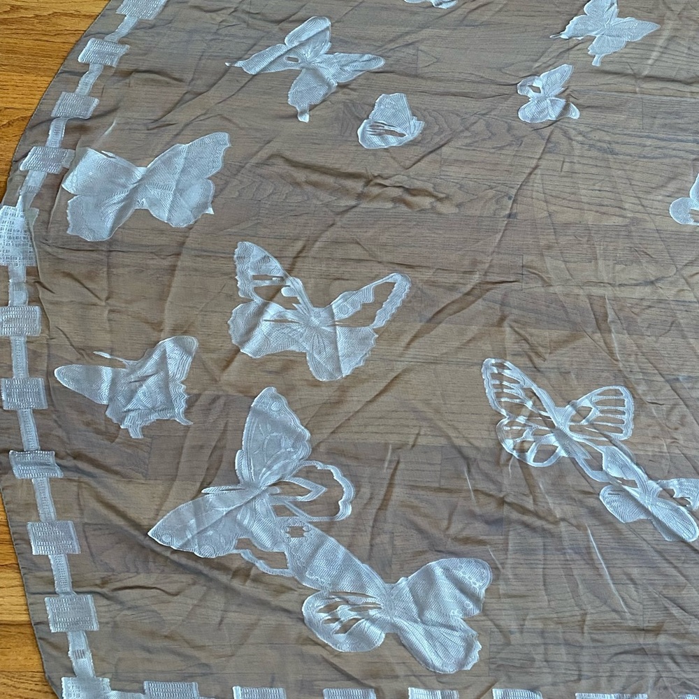 Chopard Printed Silk Scarf - Picture 3 of 12